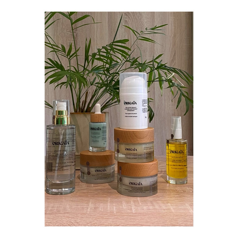 Routine complète de cosmétiques pour peaux mixtes à grasse, régule l'excès de sébum et hydrate en douceur. Fabriqué dans le Nord