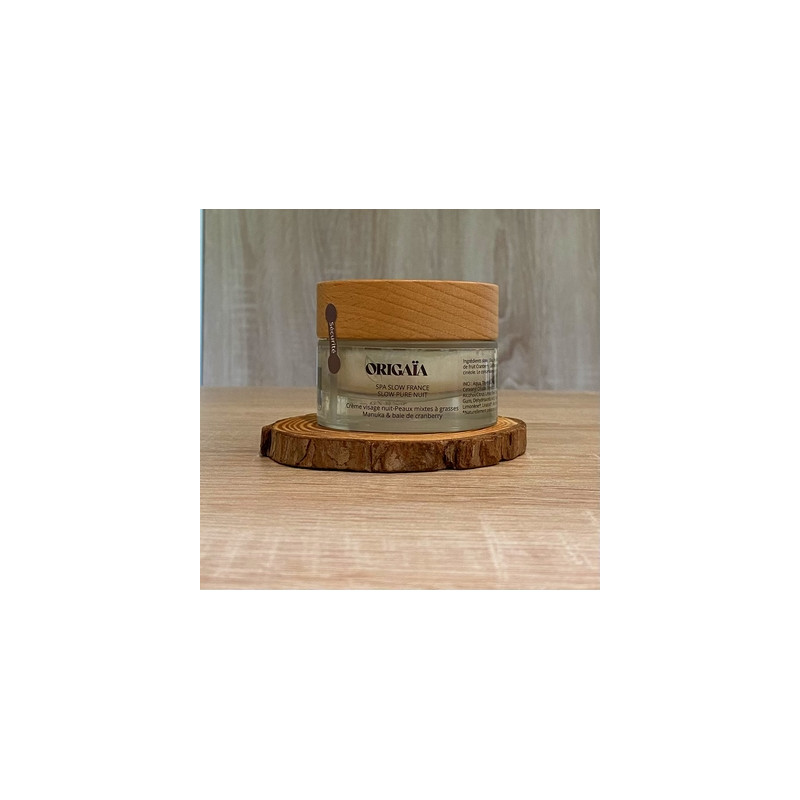 Crème de nuit naturelle pour peaux à imperfections, hydrate et régénère la peau. Fabriquée dans le Nord de la France.