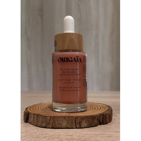 Sérum anti-âge à l'acide hyaluronique et à la rose, hydrate et repulpe la peau. Fabriqué dans le Nord de la France