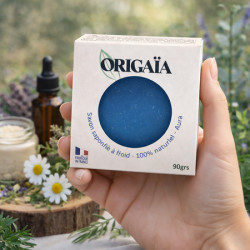 Savon frais au citron et au cyprès, naturel et fabriqué en France. Une peau purifiée et un parfum revitalisant